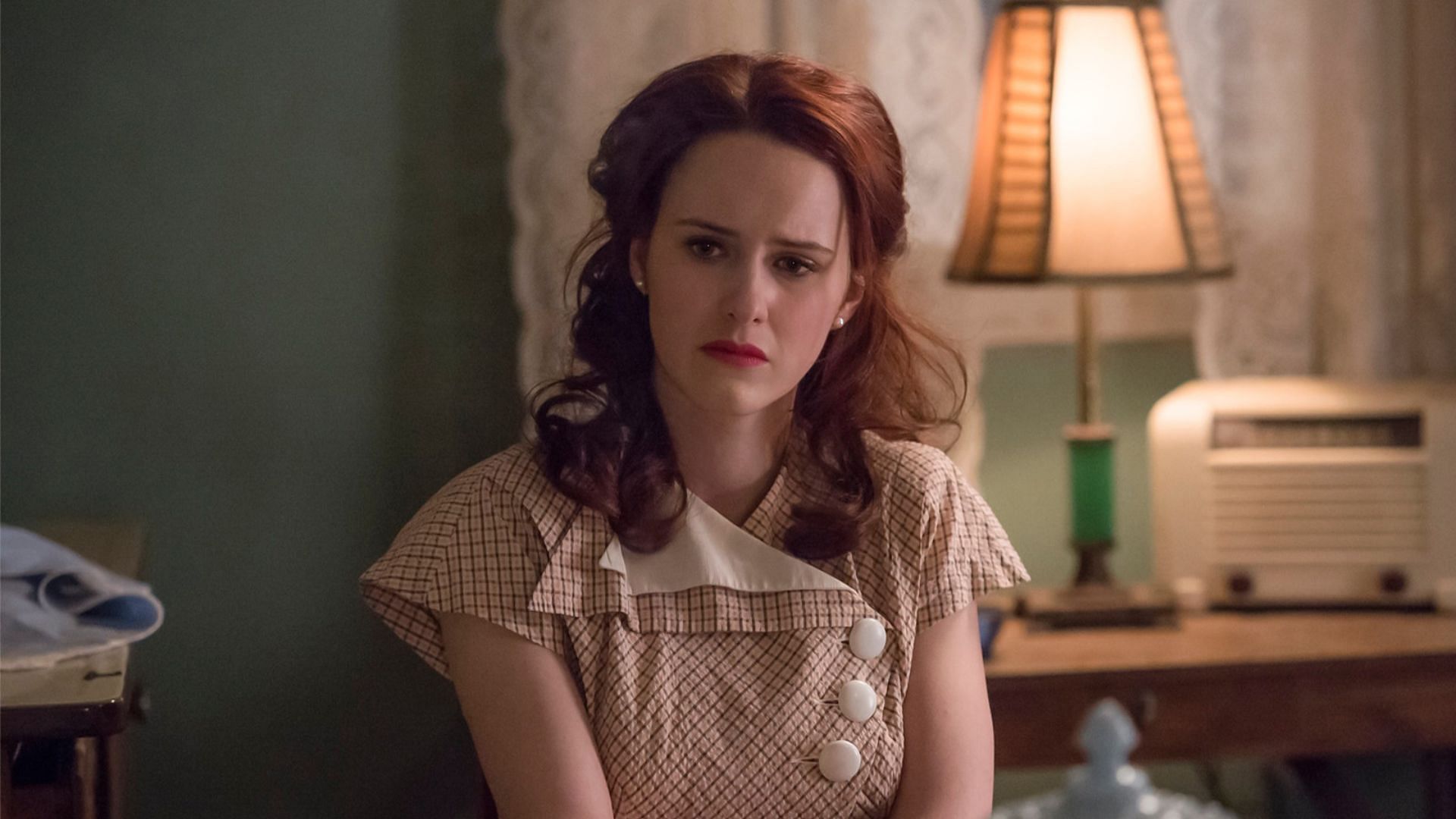a still from Manhattan (image via Lionsgate)